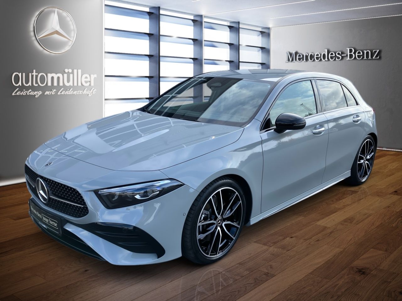 Mercedes-Benz A 220 4M AMG+AHK+DISTR+NIGHT+MULTIB+LHZ+KEYL+4WD