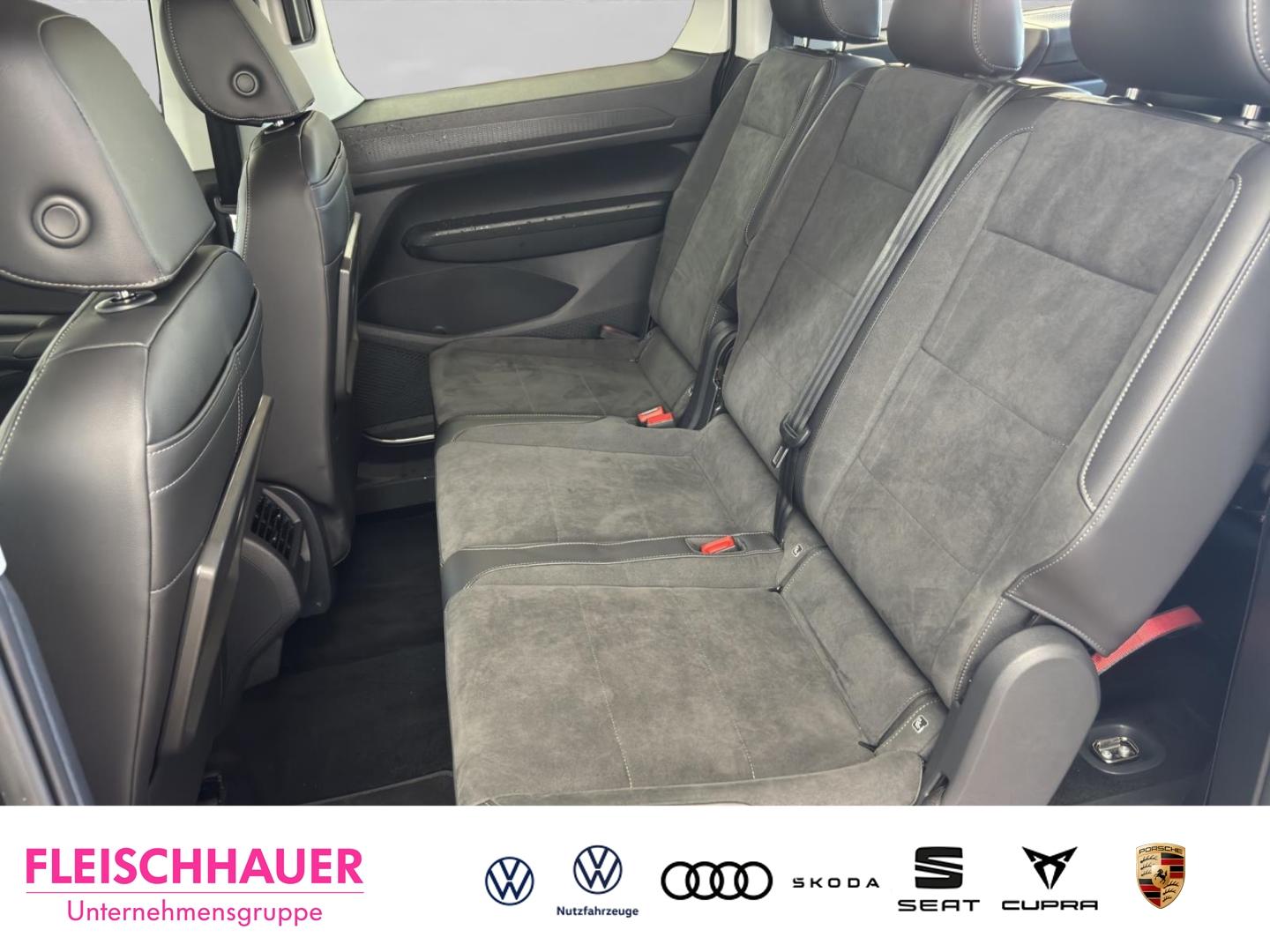 Volkswagen Caddy Maxi Style eHybrid NAVI LED 7-sitzer Garan