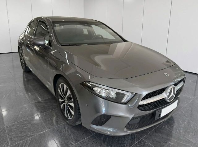 MERCEDES-BENZ Mercedes-benz A 180 d Automatic Business Extra P