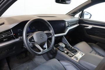 Volkswagen Touareg - 11