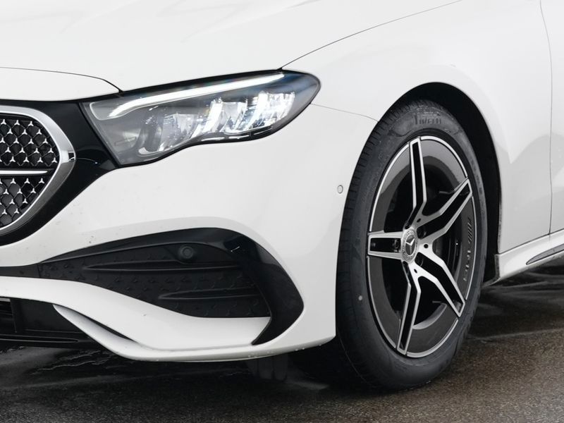 MERCEDES-BENZ E-Class 2026