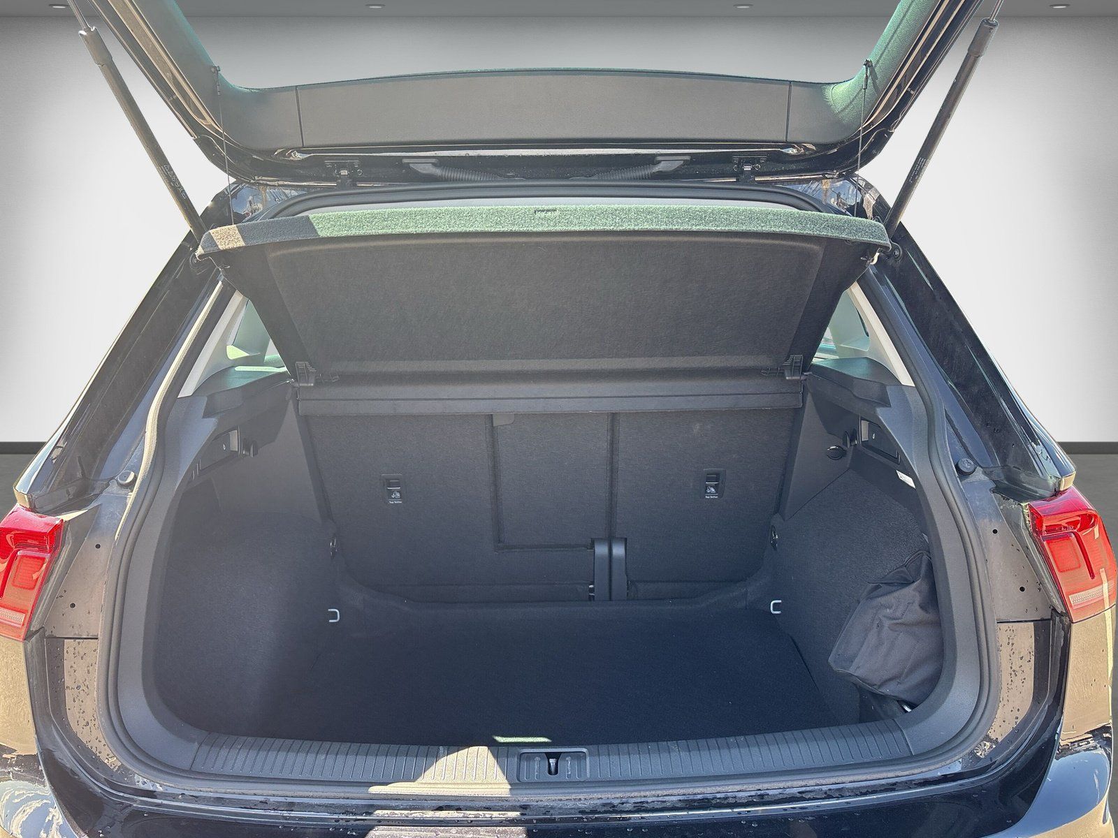 Volkswagen Tiguan - Bild 14