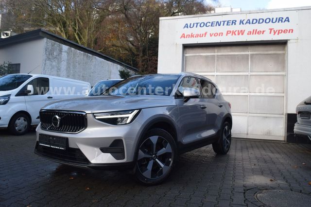 Volvo XC40 B3Core,Blis+ACC,Kamera,StdHzg,Navi,LED,19"A