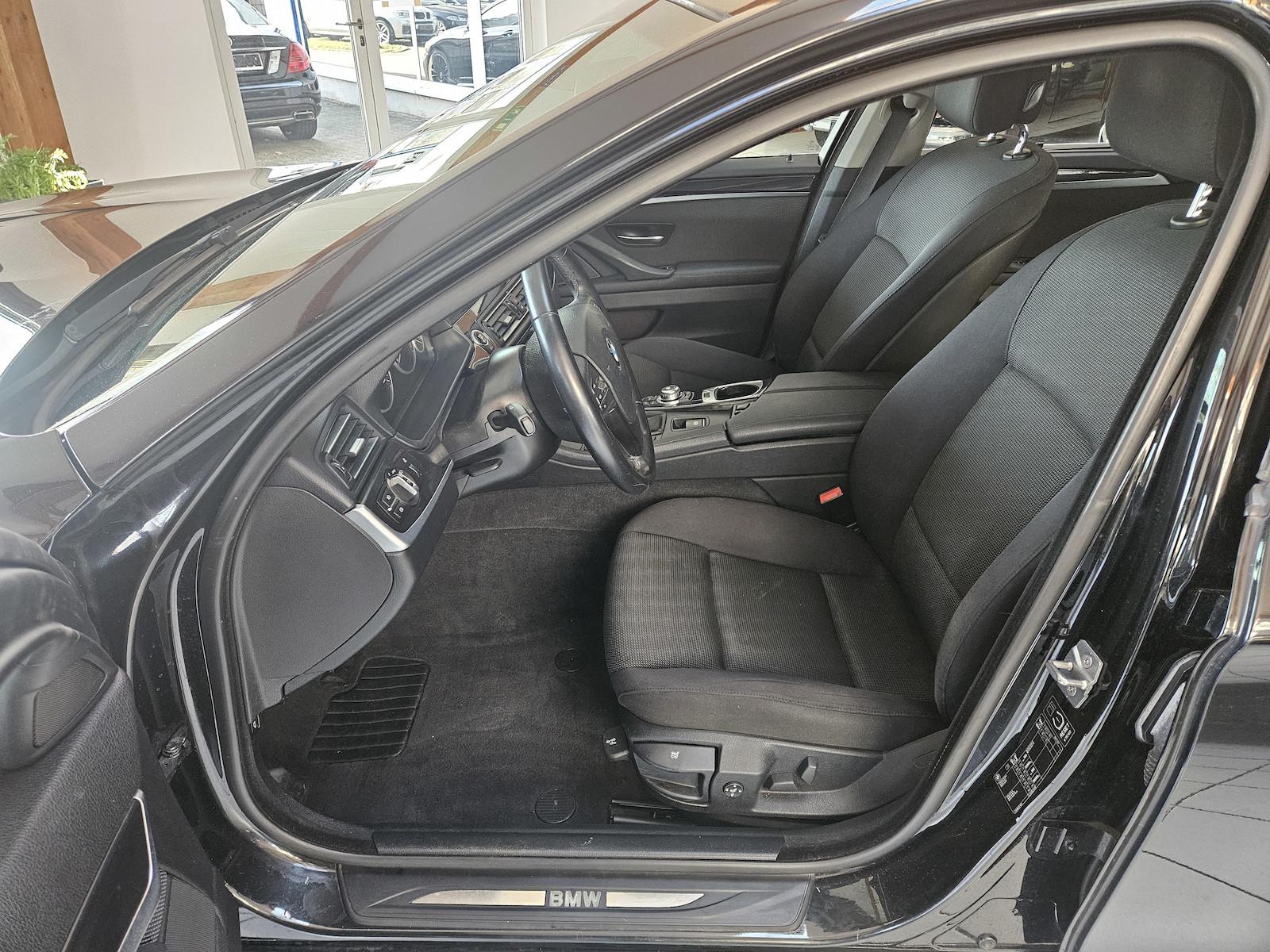 BMW 520 2011 — photo 7