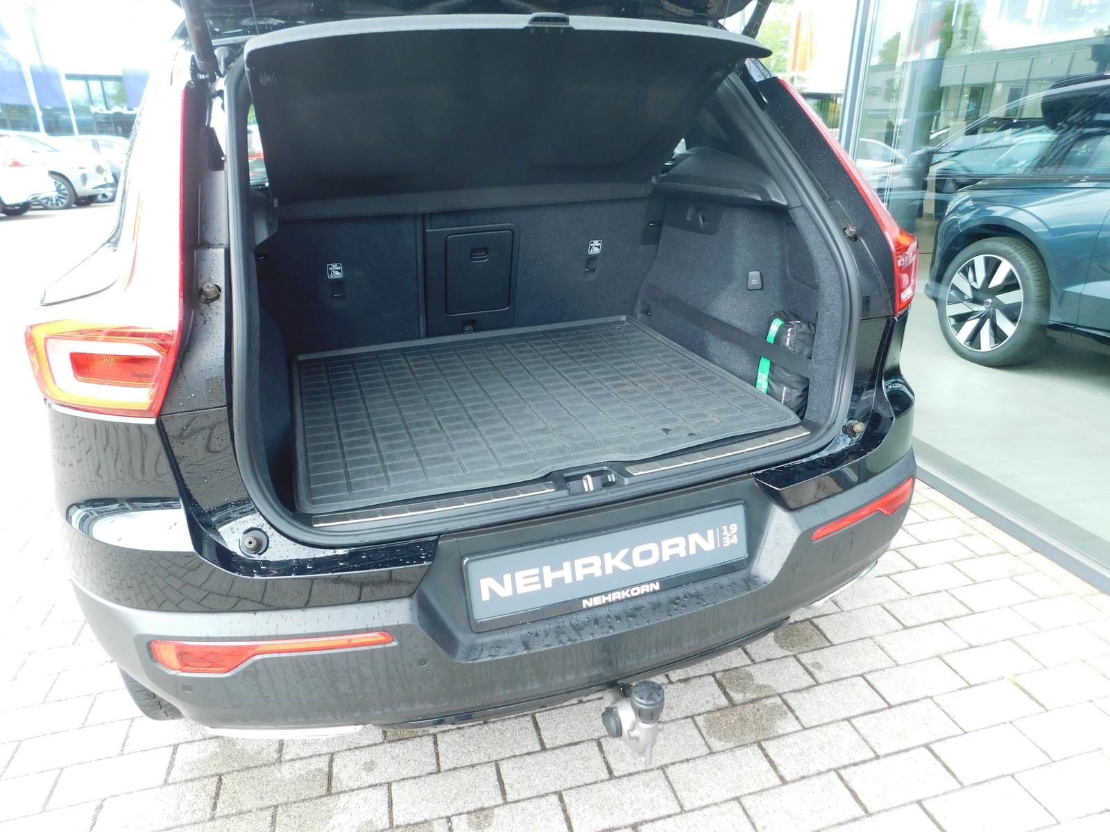 Fahrzeugabbildung Volvo XC40 T4 R-Design