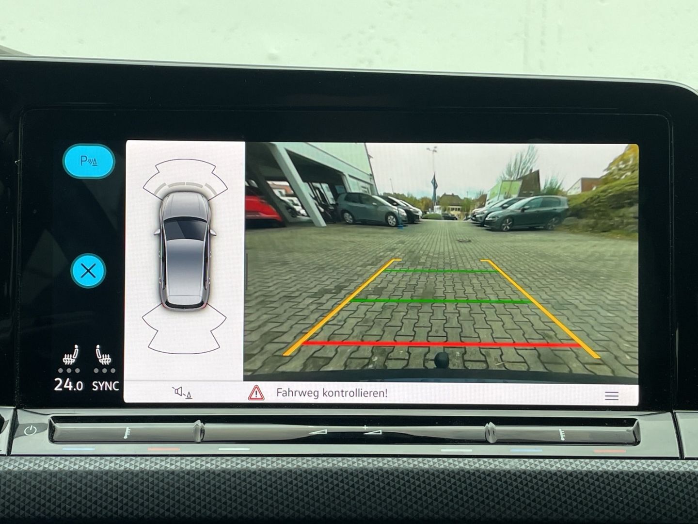 Golf VIII 1.5 eTSI DSG United AHK/Kamera/ACC/DCC