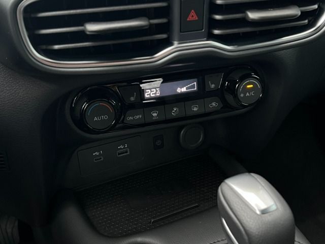 Fahrzeugabbildung Nissan Juke 1.6 Hybrid N-Connecta *Sitzheizung* *Navi*