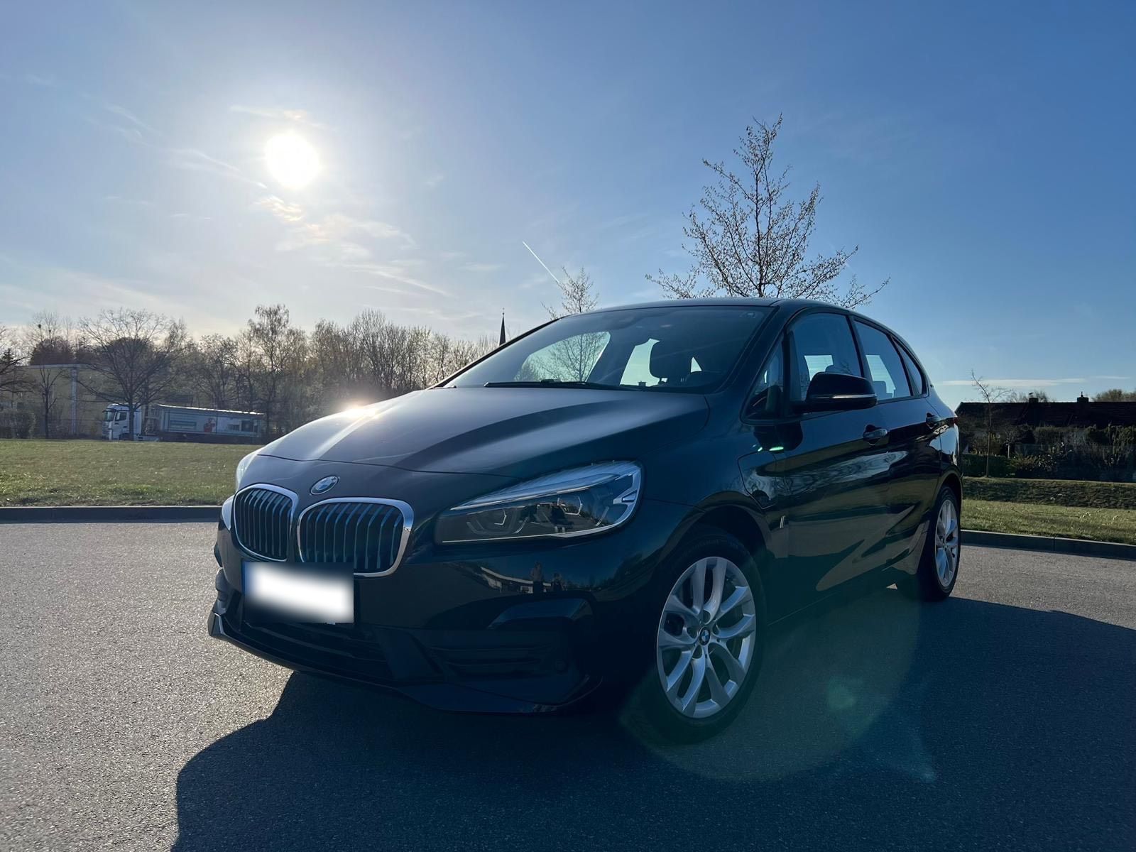 BMW BMW 225xe Active Tourer/8-Fach/Service
