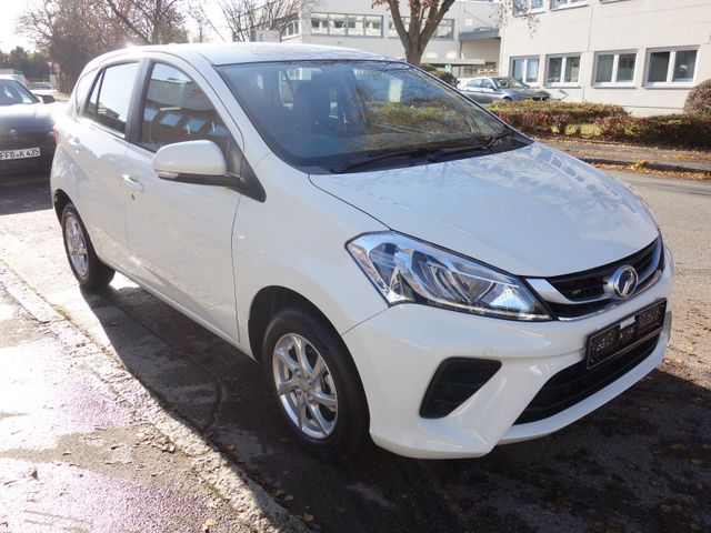 Daihatsu Perodua 1.3 Myvi M800 Klima.Key.PDC.Rechtslenker