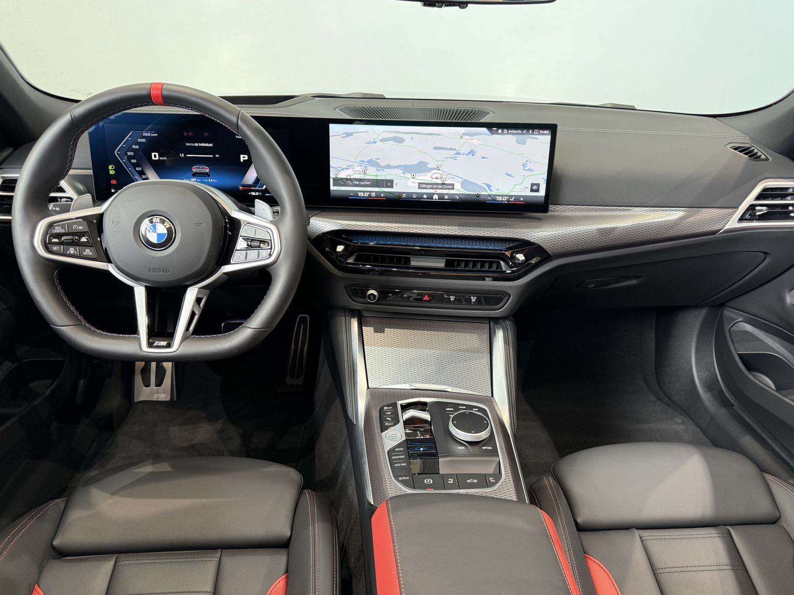 Fahrzeugabbildung BMW M440i xDrive Cabrio HK HiFi M Sportpaket Pro