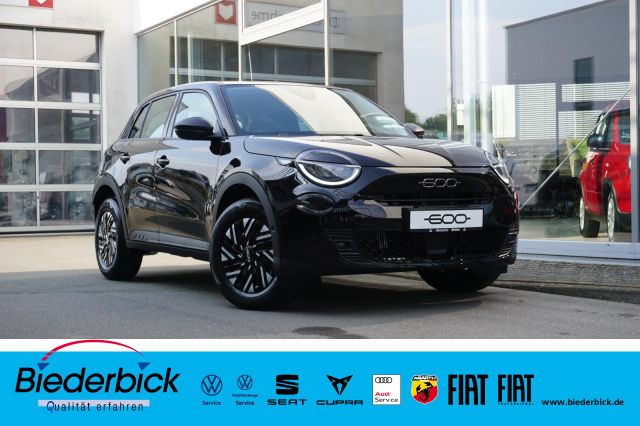 Fiat 600 Hybrid 1.2 T KOMFORT PAKET LED SHZ APP PDC