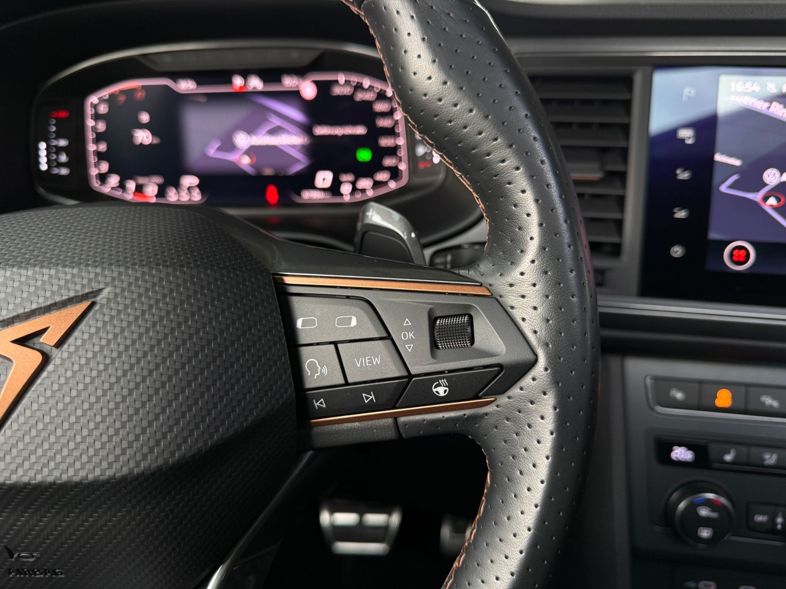 Fahrzeugabbildung CUPRA Ateca 4Drive PANO AHK BEATS ACC 360°
