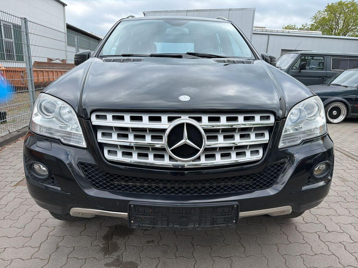 Mercedes-Benz ML 300 CDI 4MATIC BlueEFFICIENCY -