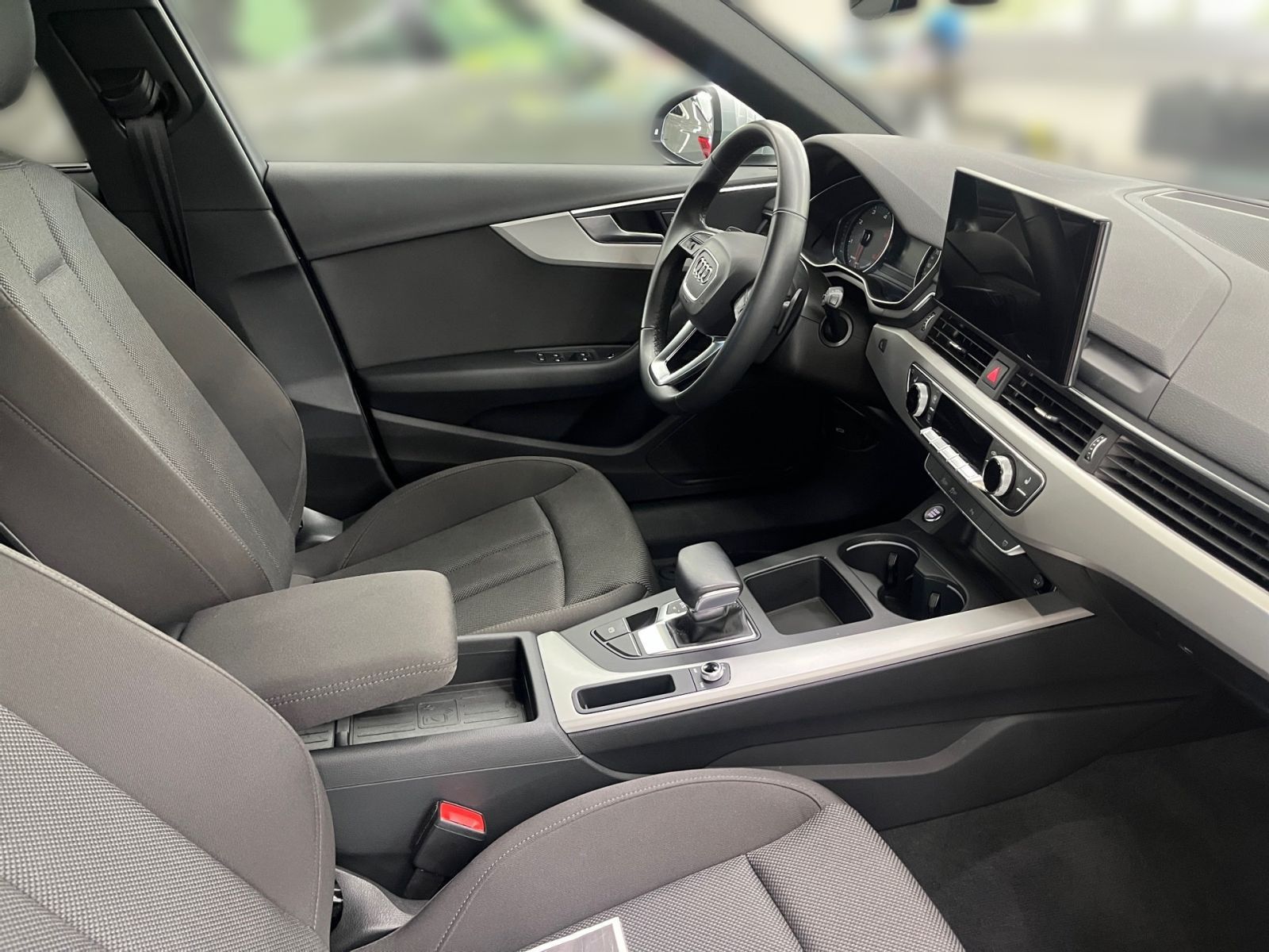 Audi A4 - Bild 12