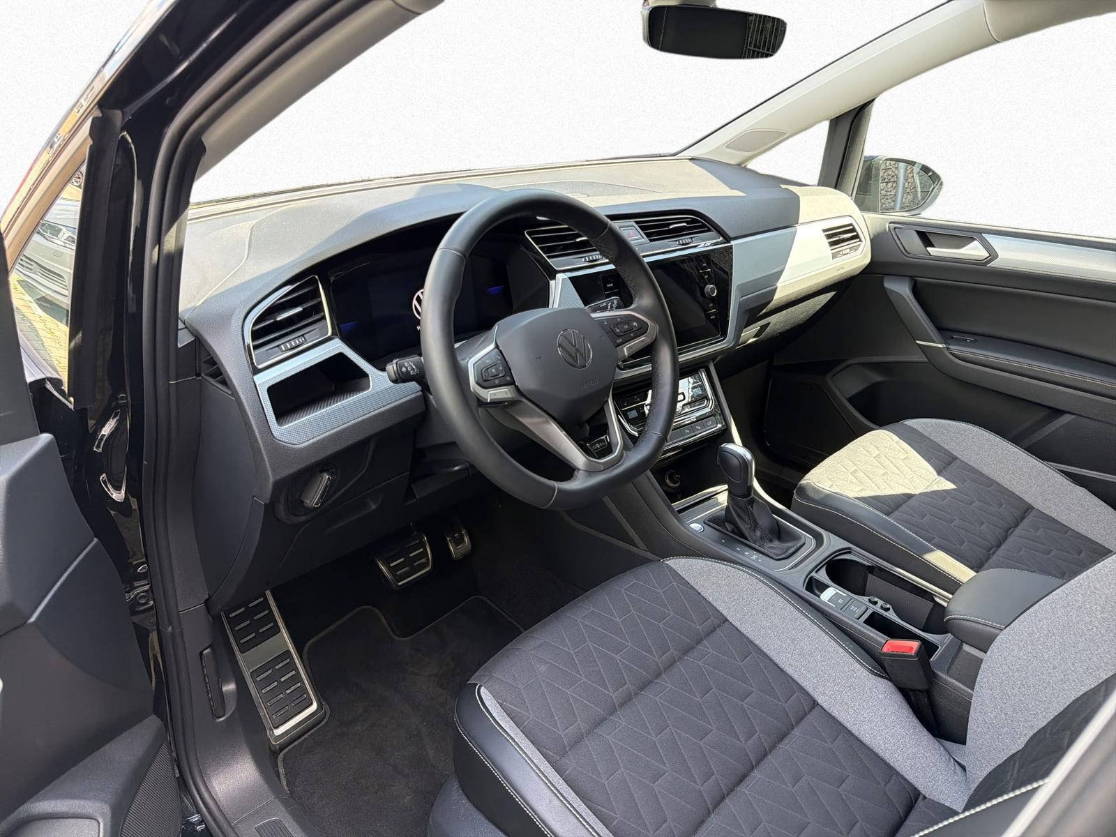 Volkswagen Touran Comfortline 1.5 TSI 7-DSG AHK 7SITZER KAM, миниатюра 3