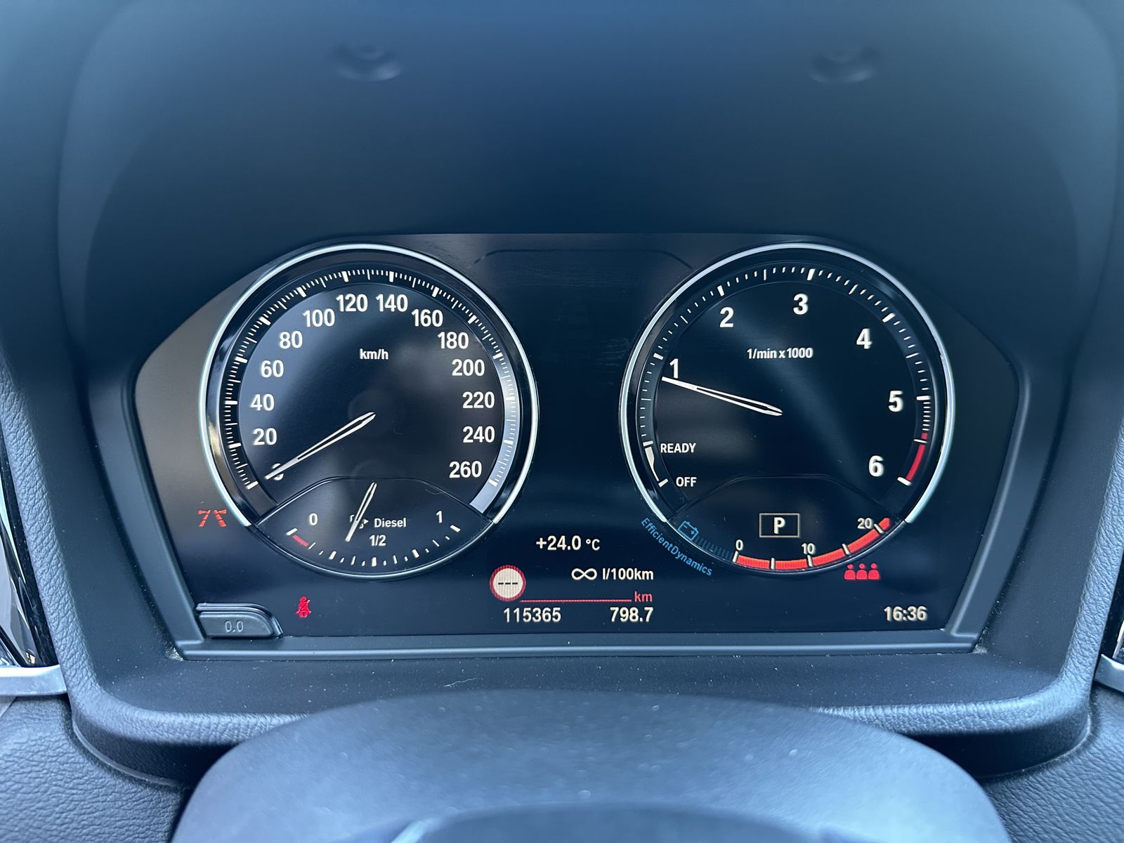 Fahrzeugabbildung BMW X1 xDrive20d Sport-Line LED+SHZ+AHK+DAB+DA+19ZO