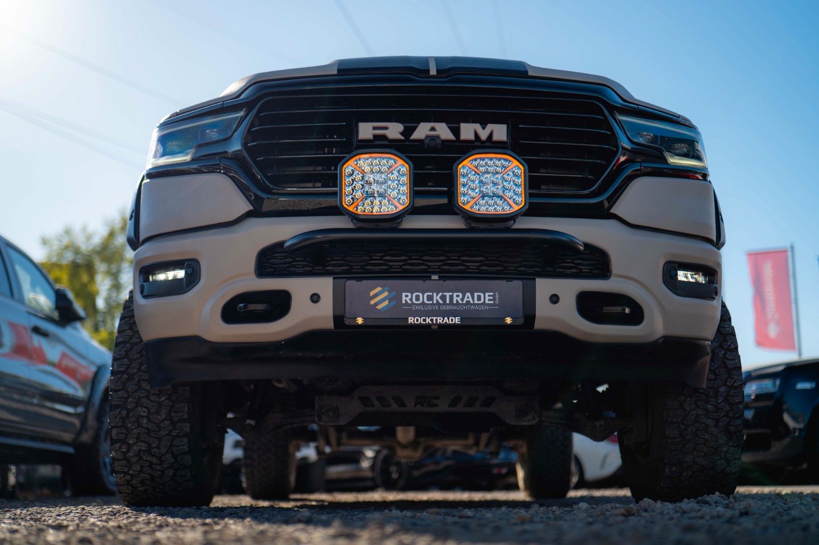 Fahrzeugabbildung Dodge RAM 5.7 V8 HEMI 4x4 NIGHT GT SPORT Offroad 19%