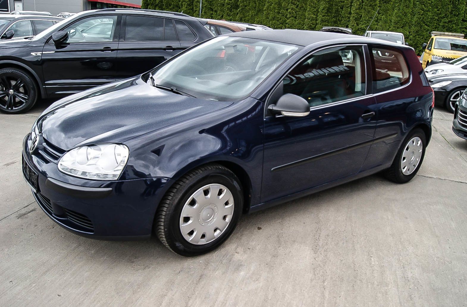 Fahrzeugabbildung Volkswagen Golf V 1.4 Trendline KLIMA ANHÄNGERKUPPLUNG PDC