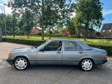 Mercedes-Benz Mercedes 190e 2.0 benzine Automatik 1987 - Mercedes-Benz 190 aus 1987: 190e