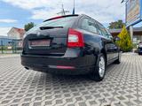Skoda Octavia/Combi/Ambiente/Klima/Sitzhz/PDC/CD/FH... - Skoda Octavia aus 2011: Kombi