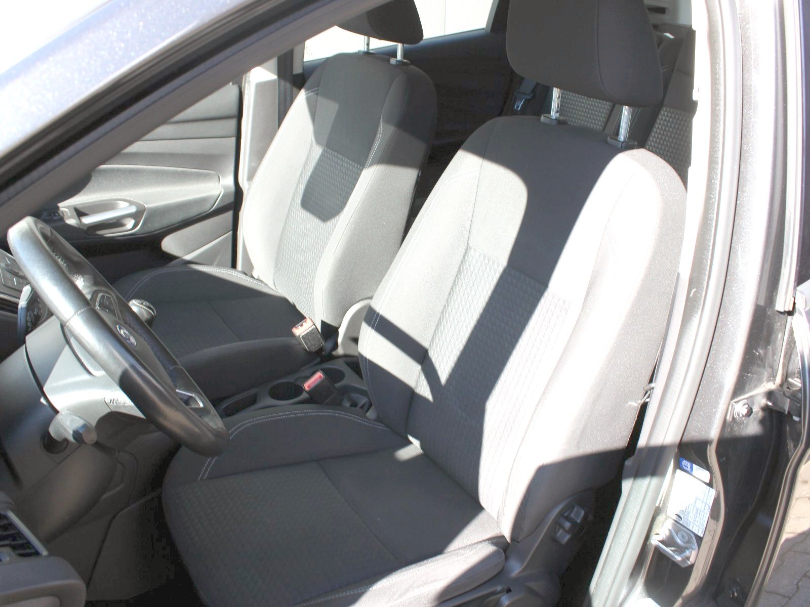 Fahrzeugabbildung Ford C-Max Trend 1,0 EcoBoost Start/Stopp