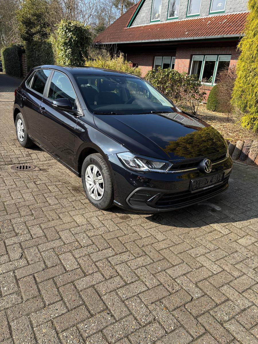 Volkswagen Polo VI Basis