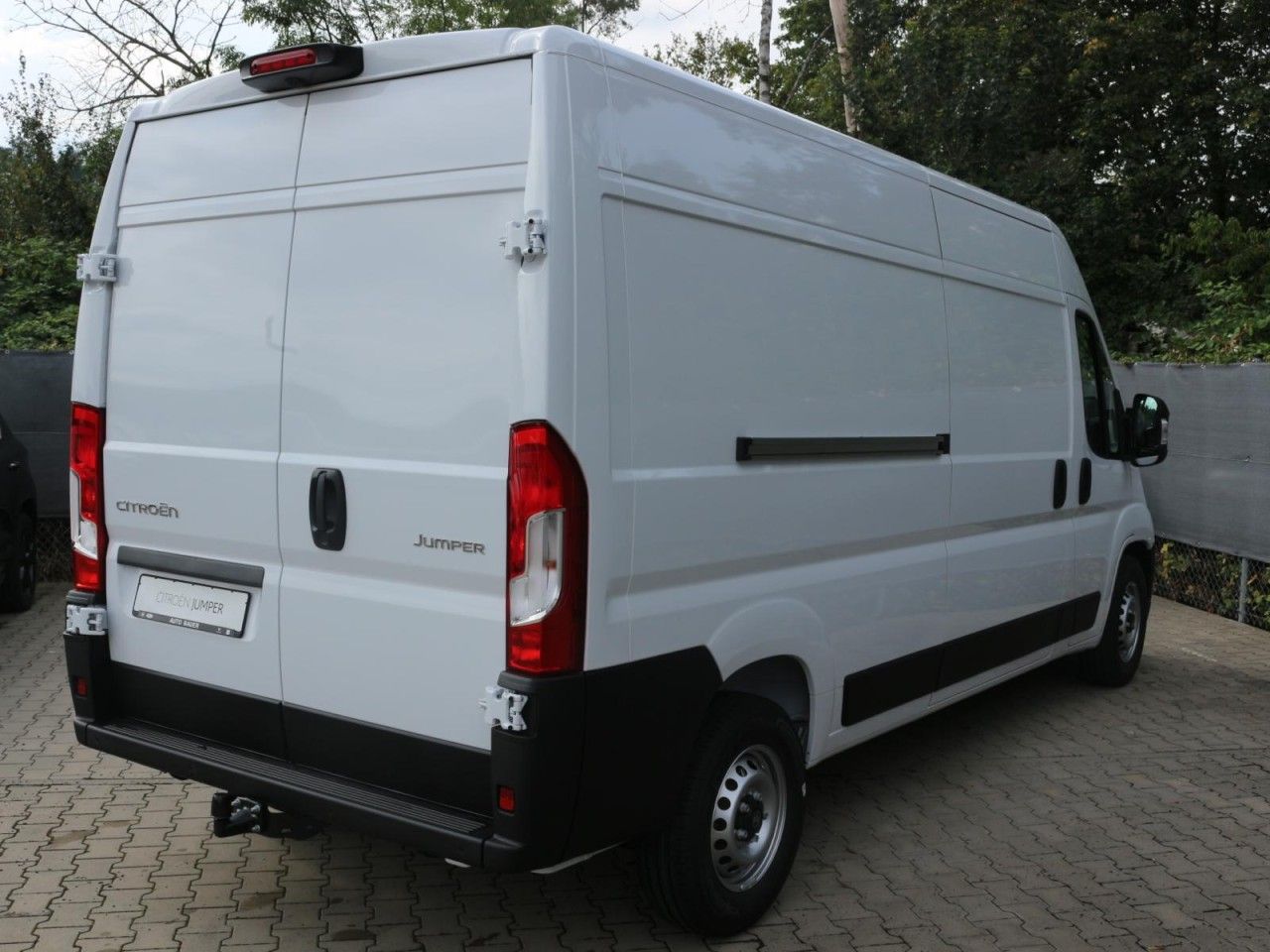 Fahrzeugabbildung Citroën Jumper Kasten Hochraum 35 L3H2 Heavy BlueHDi 140