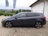 Kia Ceed 1.6 CRDi 136 SW Spirit XENON TOTWINKEL KEY - Kia cee'd Sportswagon mit Diesel-Antrieb: Kombi