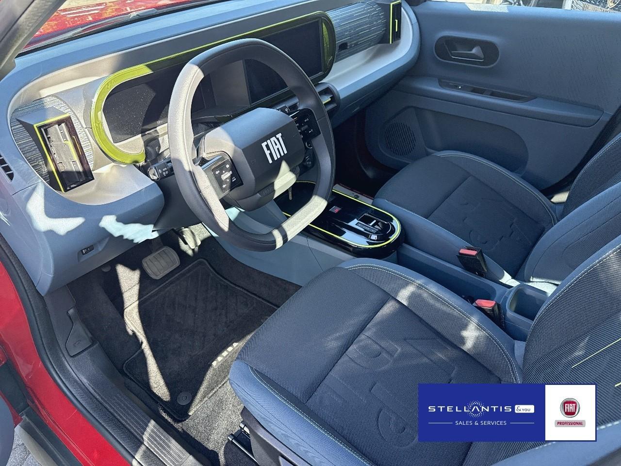 Fiat Grande Panda Red 44kWh