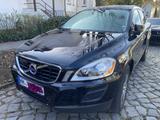 Volvo XC60 sparsamer Diesel, Motor nur 110t km - mit Diesel-Antrieb: Sparsame