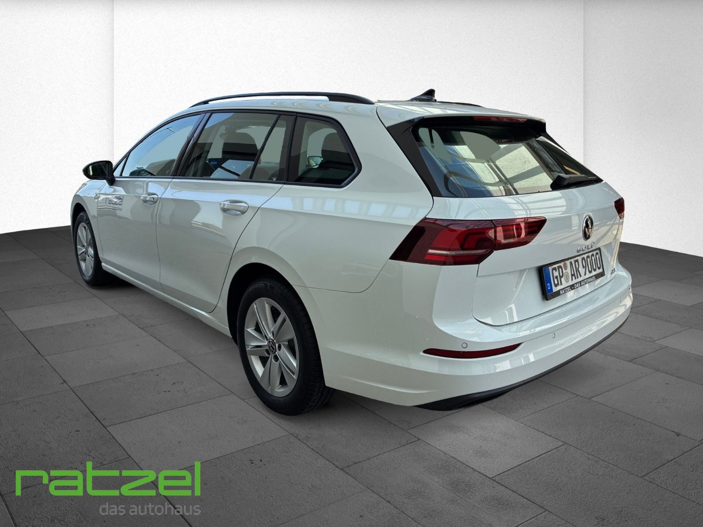 Fahrzeugabbildung Volkswagen Golf Variant LIFE 1.5 TSI DSG NAVI+ACC+LED+SHZ