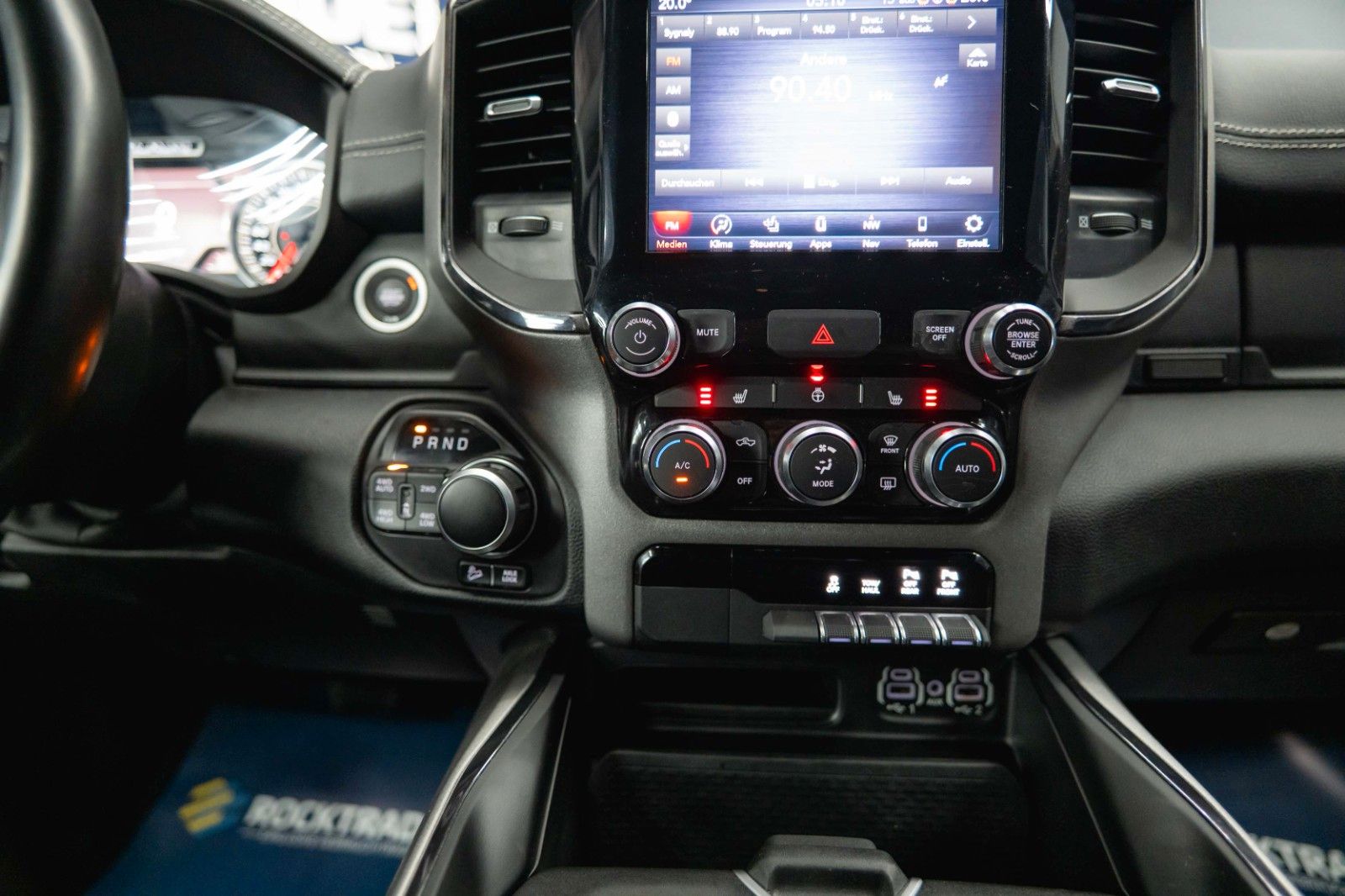 Fahrzeugabbildung Dodge RAM 5.7 V8 HEMI 4x4 Built to Serve AXLE LOCK FOX