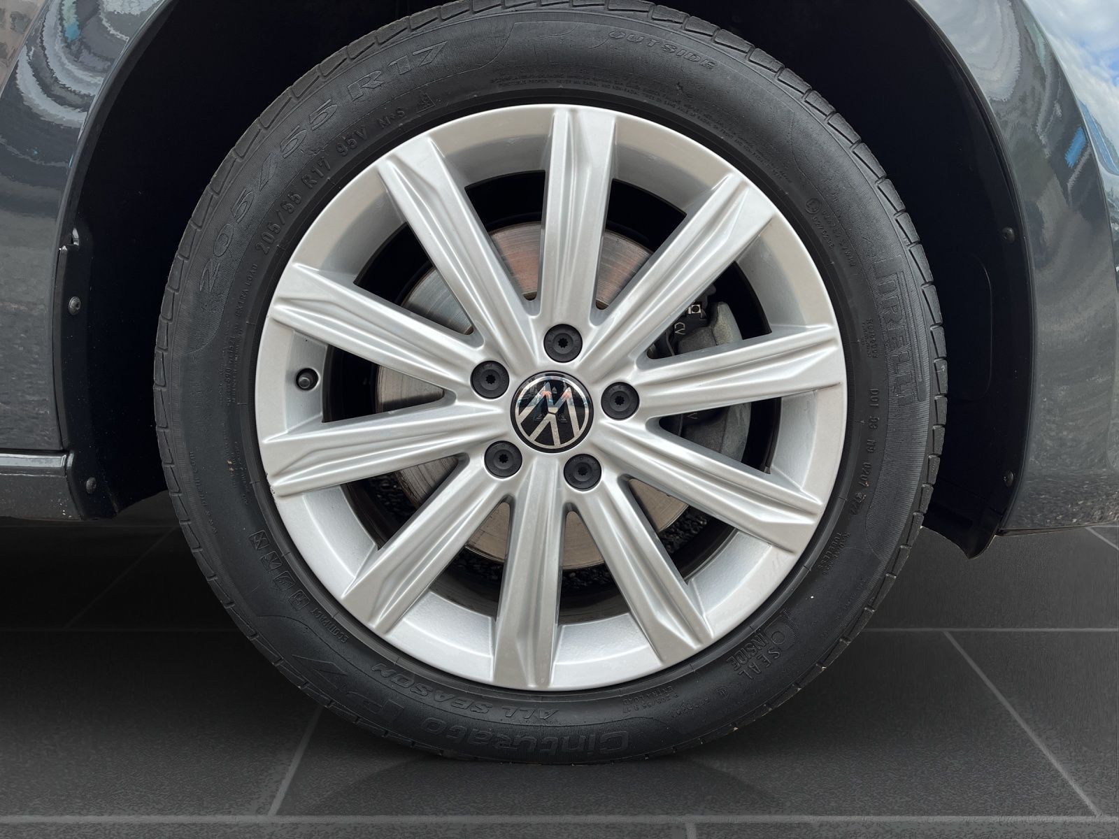Volkswagen Touran - Bild 8
