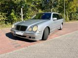 Mercedes-Benz E 240 W210 T Kombi Avantgarde - Mercedes-Benz E 240: W210