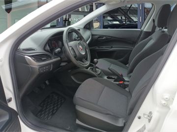 Fiat Tipo Pop 1.4 16V LM-FELGEN KLIMA  AHK PARKTRONIK