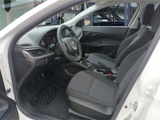 Fiat Tipo Pop 1.4 16V LM-FELGEN KLIMA  AHK PARKTRONIK