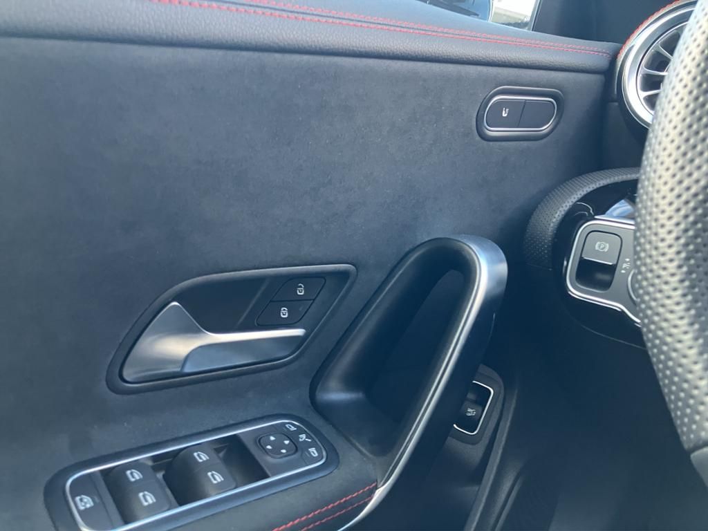 Fahrzeugabbildung Mercedes-Benz AMG CLA 35 4M SB NIGHT*DISTR*AHK*KEYL