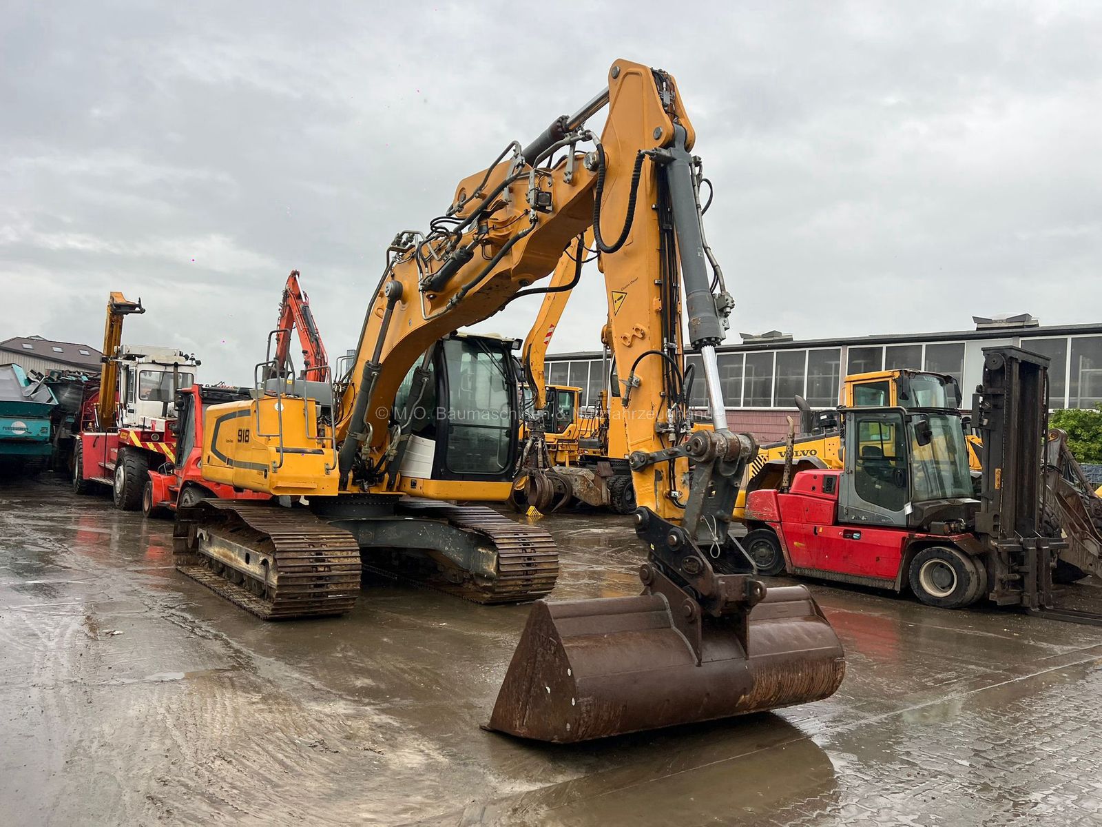 Fahrzeugabbildung Liebherr R 918 LC / ZSA / AC / Hammerleitung/ SW/