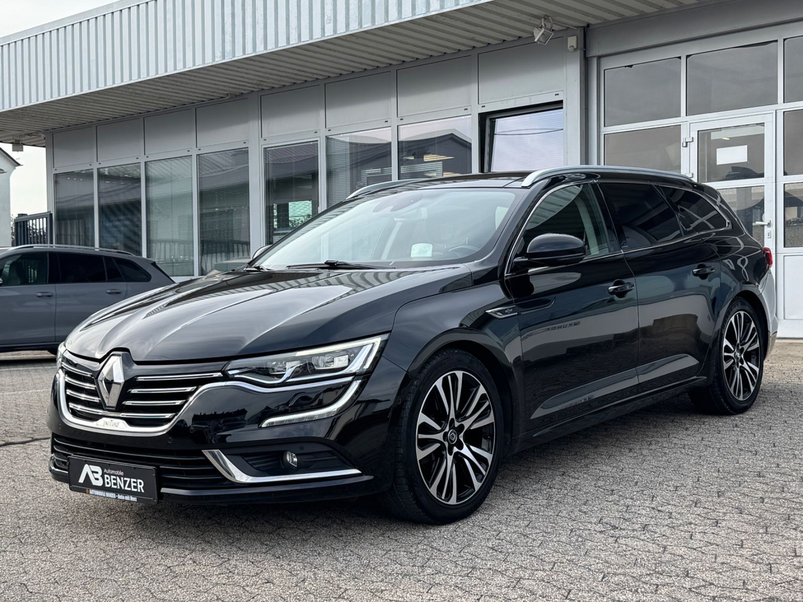 Fahrzeugabbildung Renault Talisman Initiale Paris/PANO/R-Cam/AHK/CarPlay/
