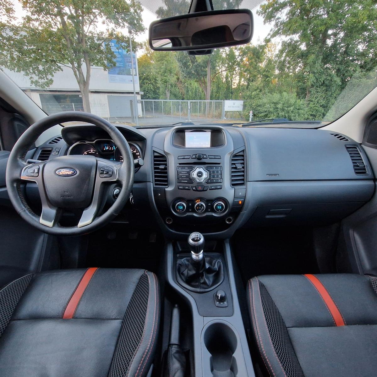 FORD RANGER WILDTRAK 3.2 200ch BVM Treuil électrique Attelage Historique présent - 2EME MAIN