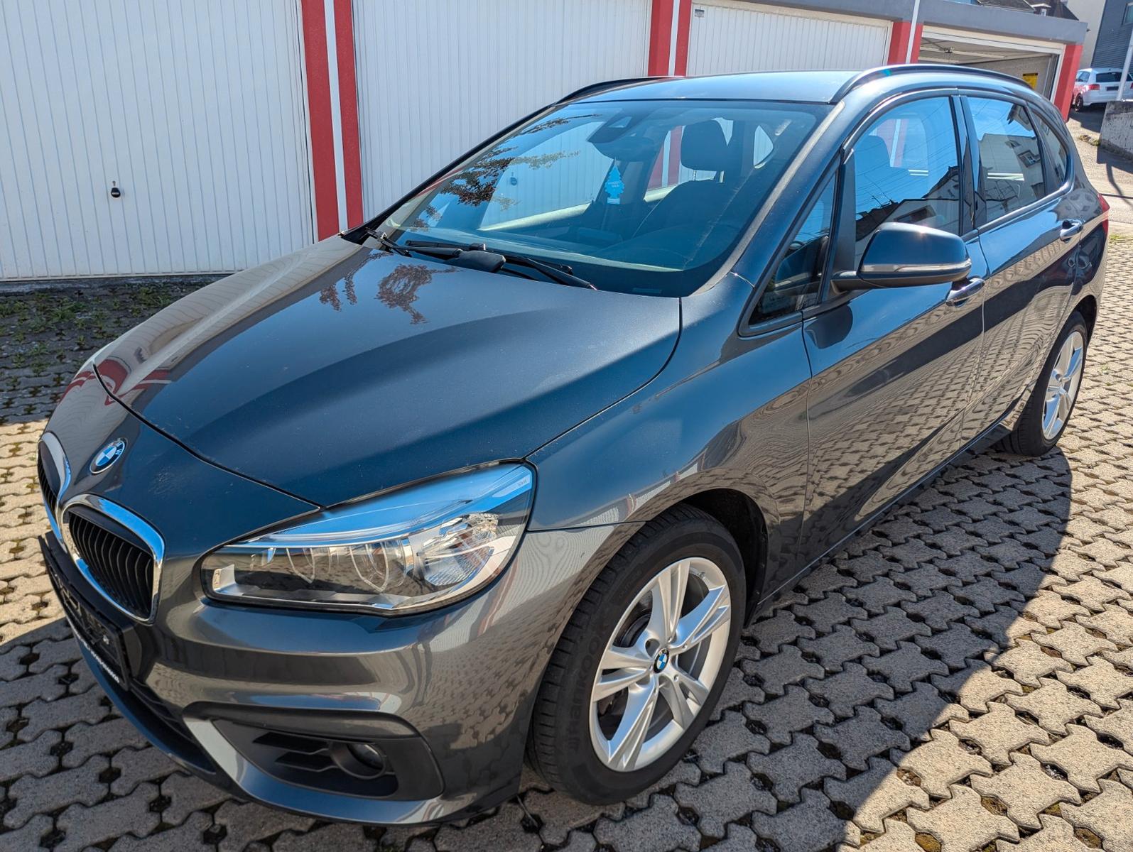 BMW 218 i Active Tourer *TÜV+Insp. NEU*LED*PDC*SHZ*