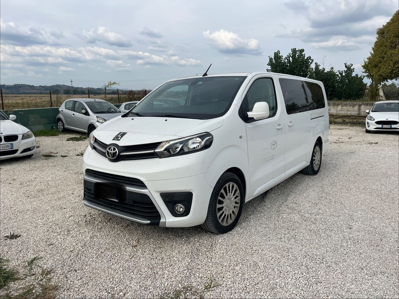 Toyota Proace Verso 2.0D 150 CV L1 D Lounge imagem 2