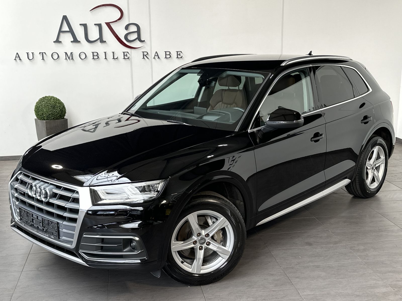 Fahrzeugabbildung Audi Q5 40 TDI Quattro Sport NAV+LED+ACC+HUD+B&O+1HD