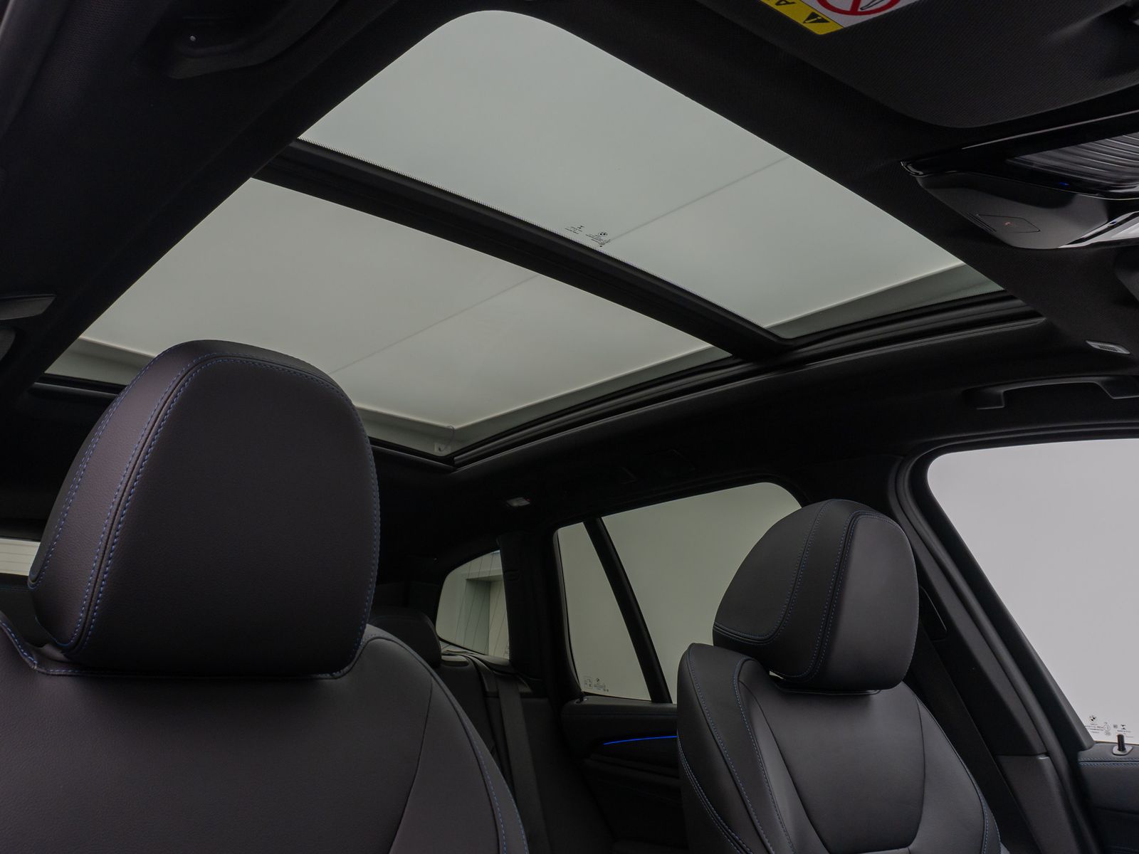 Fahrzeugabbildung BMW X3 xD30d M Sport Panorama Laser 360°HUD DAB HiFi