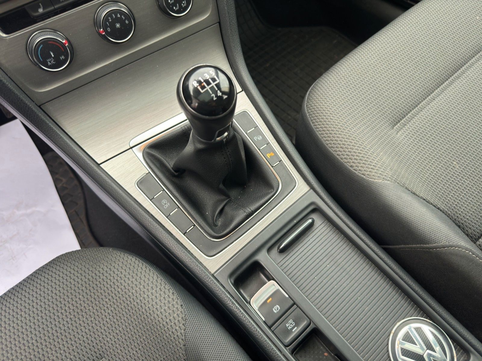 Fahrzeugabbildung Volkswagen Golf VII  Comfortline BMT Navi/Panorama/2X PDC /