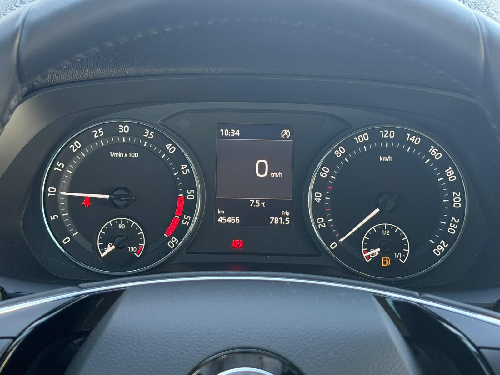 Fahrzeugabbildung SKODA Octavia Combi Ambition
