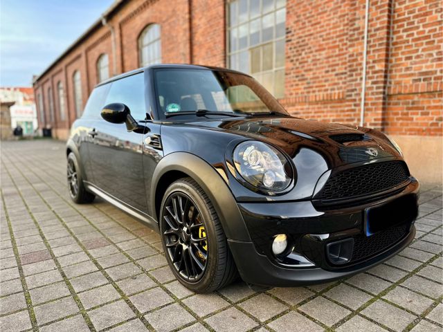 MINI Cooper S   John Cooper Works Black! 