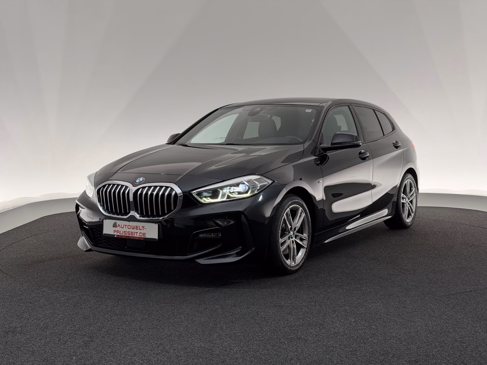 BMW 118i Lim.*M SPORT*SHADOW-LED-SHZ-PDC-TEMPO-WLAN