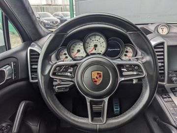 Porsche Cayenne - 11