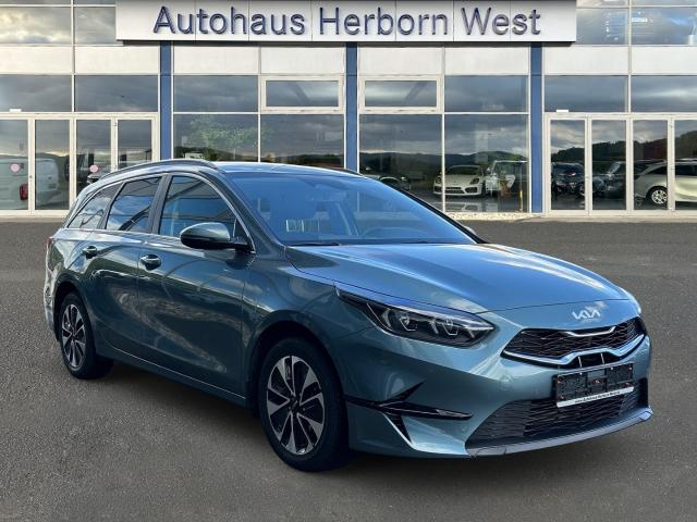 Kia Ceed_sw GOLD Plus 1.5 T-GDI Automatik Navi Klima